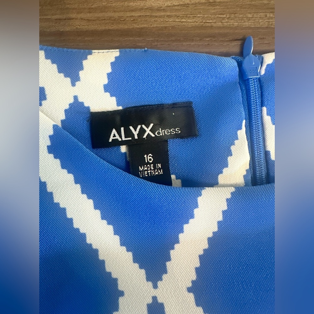 ALYX Dress Blue White Geometric Sheath Dress Size 16 Sleeveless Stretch - Picture 5 of 10